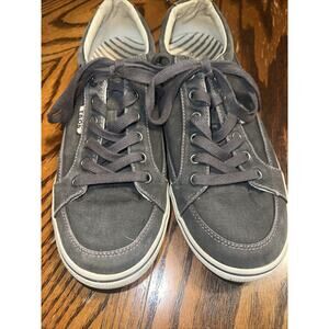 Taos‎ Moc Star Sneakers Women’s 9.5 Graphite Gray Pink Stitching Casual Shoes